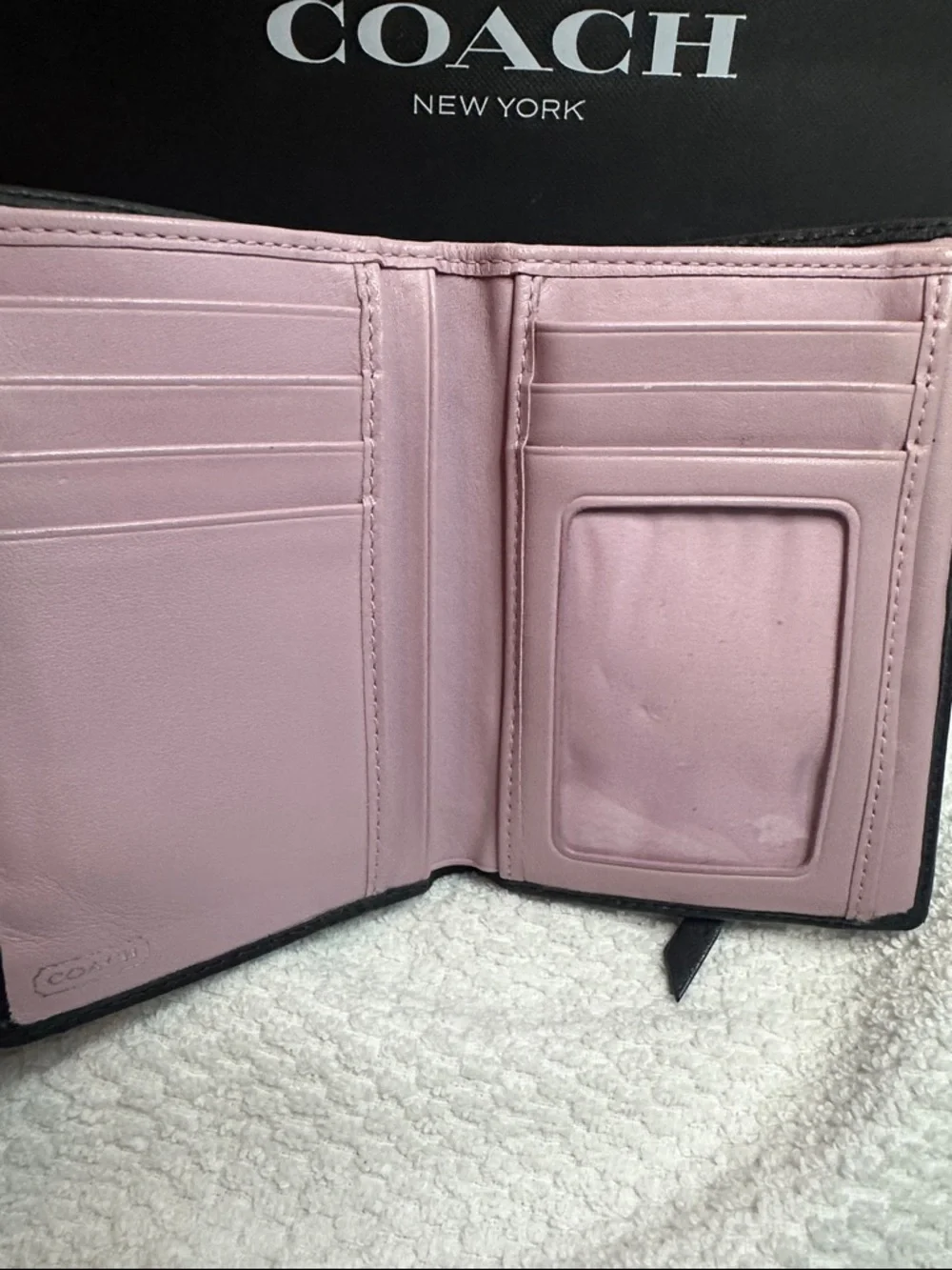 COACH Black Signature Compact Wallet with Pink Interior - Picture 3 of 6